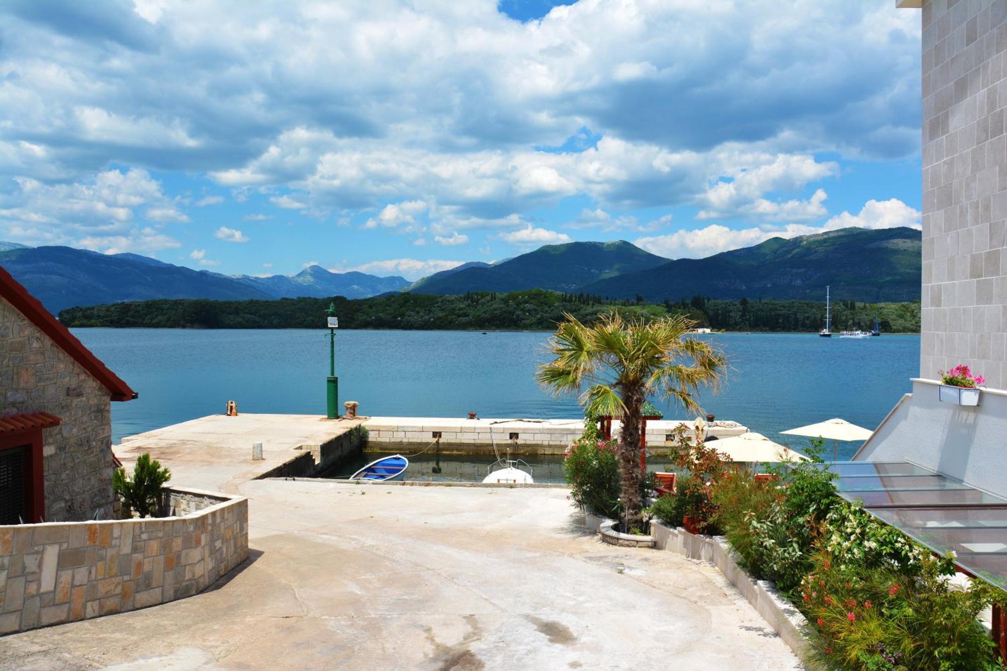Apartments Harmonia Tivat Szoba fotó