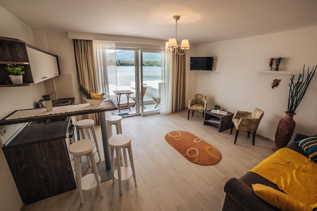 Apartments Harmonia Tivat Kültér fotó